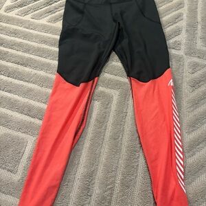 NWOT women’s size small Nike Black and orange  Dri-FIT Leggings